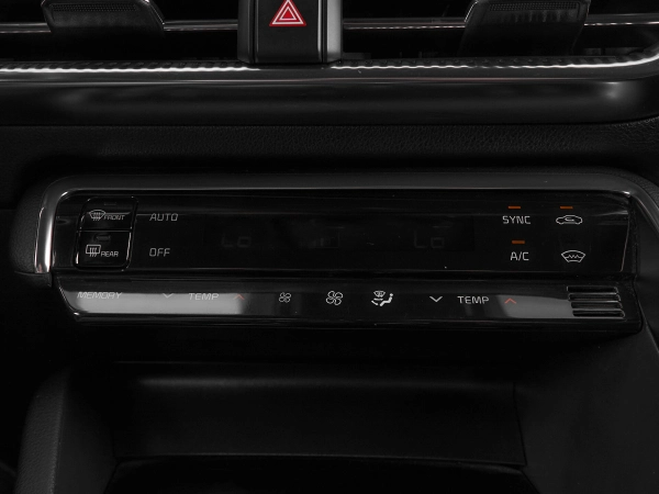 Kia K5, III фото №19