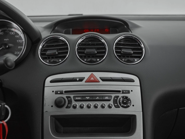 Peugeot 308, I фото №12