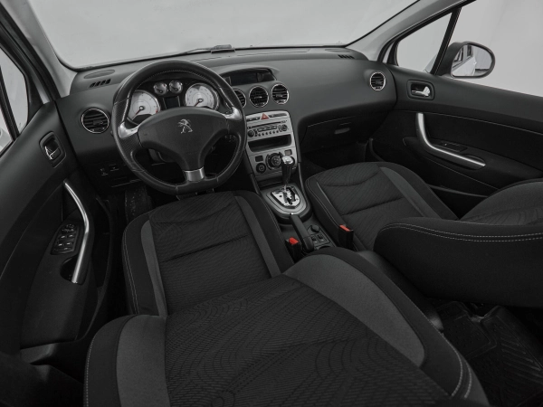 Peugeot 408, I фото №7