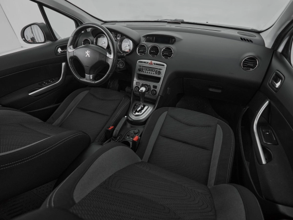 Peugeot 408, I фото №9