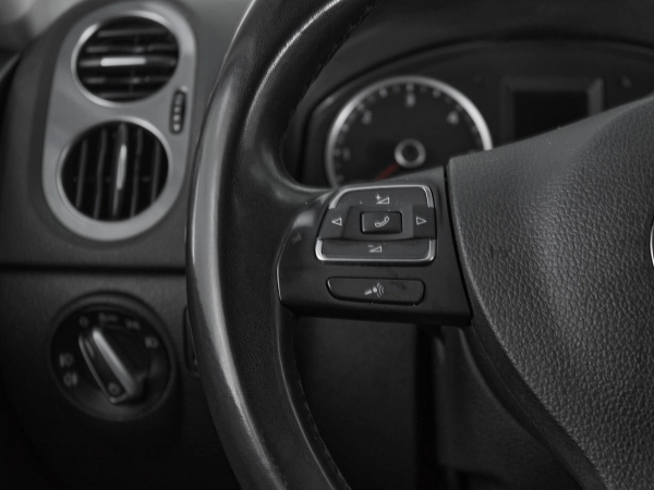 Volkswagen Tiguan, I Рестайлинг фото №11