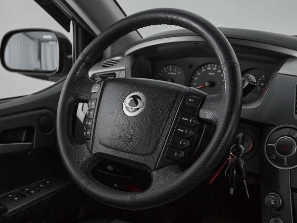 SsangYong Kyron, I Рестайлинг фото №10
