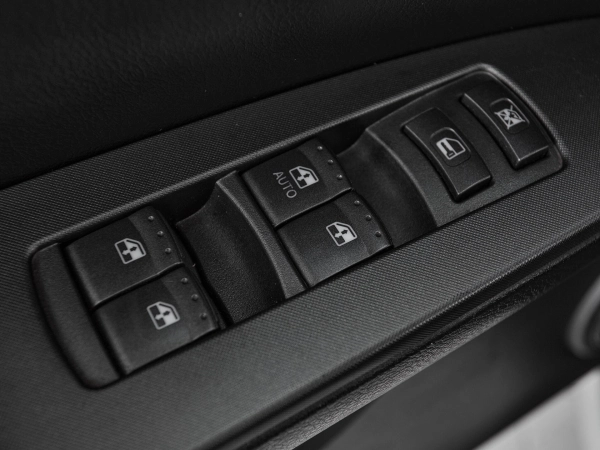 SsangYong Kyron, I Рестайлинг фото №11