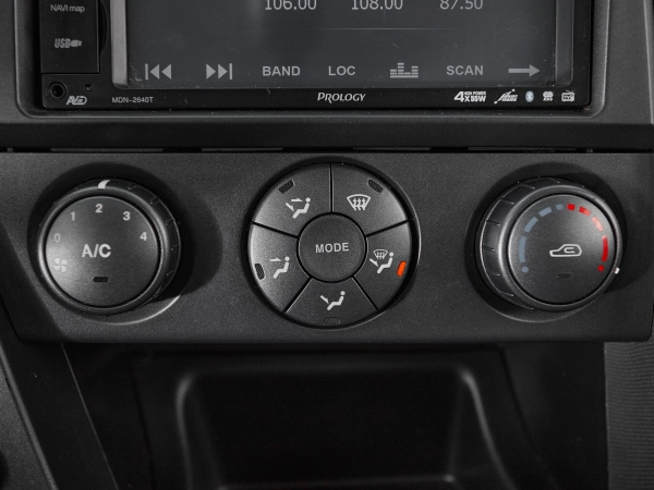 SsangYong Kyron, I Рестайлинг фото №14