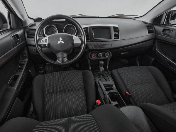 Mitsubishi Lancer, X фото №7