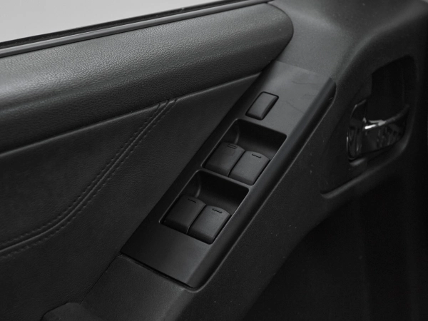 Nissan Pathfinder, III фото №13
