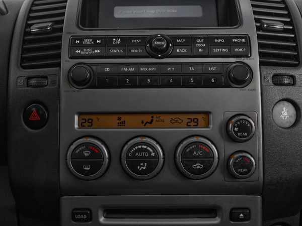 Nissan Pathfinder, III фото №17