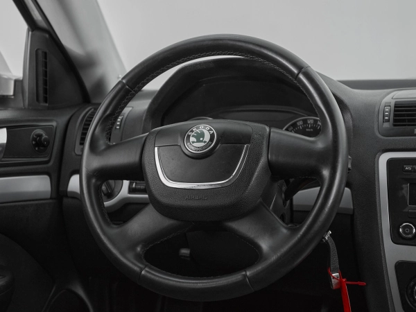 Skoda Octavia, II (A5) Рестайлинг фото №10