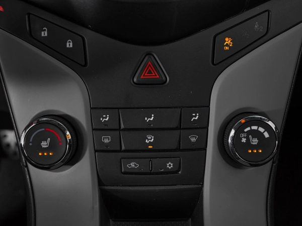 Chevrolet Cruze, I фото №16
