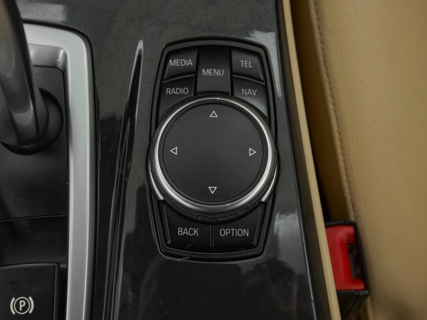 BMW 5 серии, VI (F10/F11/F07) Рестайлинг фото №24