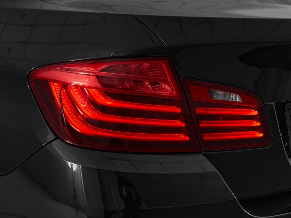 BMW 5 серии, VI (F10/F11/F07) Рестайлинг фото №7