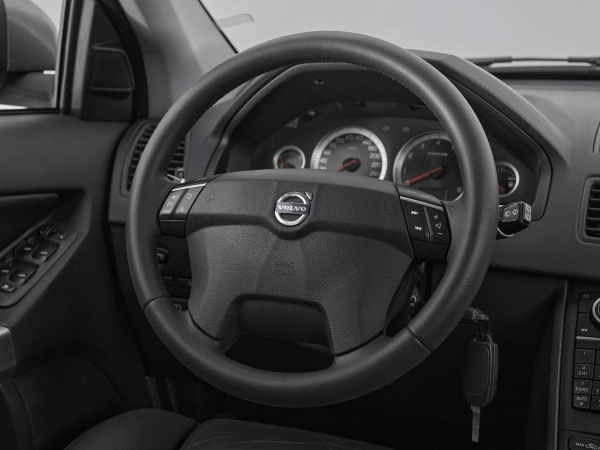 Volvo XC90, I Рестайлинг фото №10