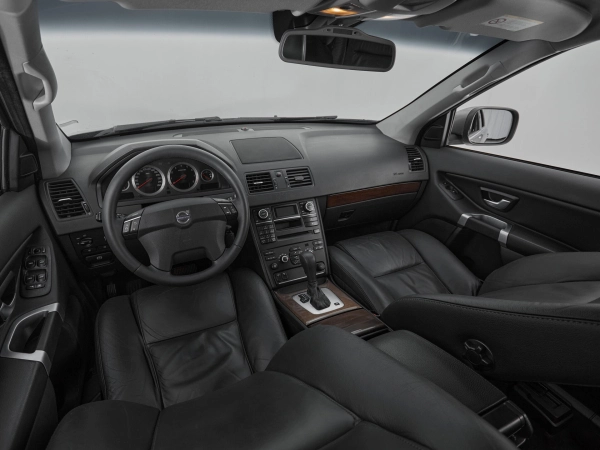 Volvo XC90, I Рестайлинг фото №9