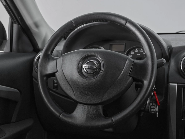 Nissan Almera, III (G15) фото №10