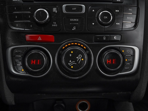 Citroen C4, II фото №17
