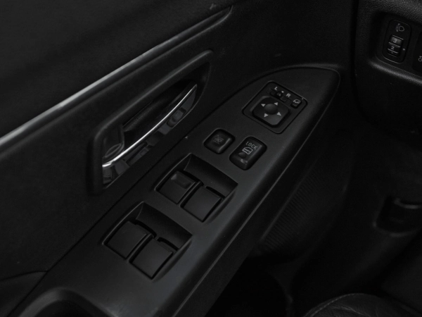 Mitsubishi ASX, I Рестайлинг фото №12