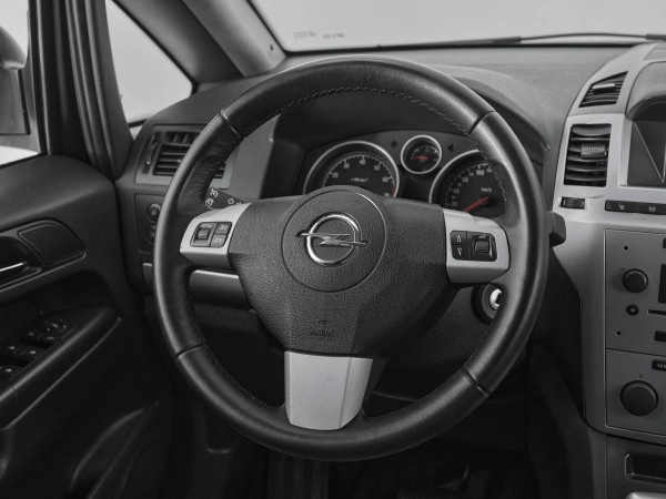 Opel Zafira, B Рестайлинг фото №10
