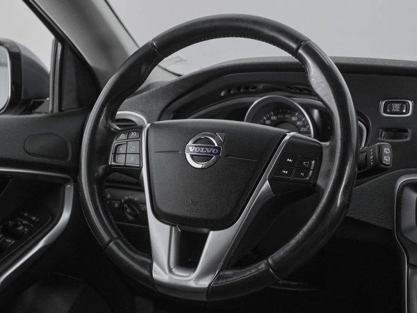 Volvo V40 Cross Country, I фото №10
