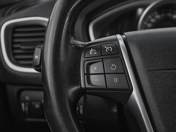 Volvo V40 Cross Country, I фото №11