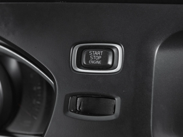 Volvo V40 Cross Country, I фото №16