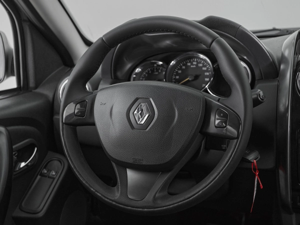Renault Duster, I Рестайлинг фото №10