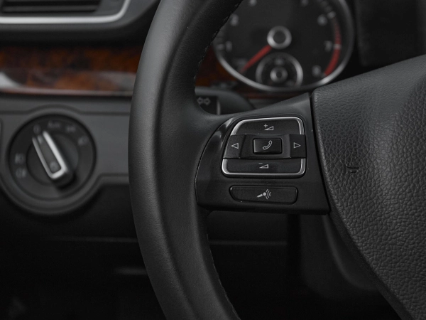 Volkswagen Passat, B7 фото №11
