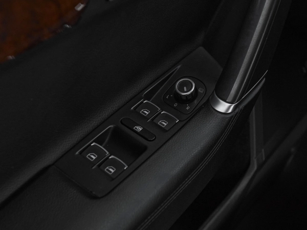 Volkswagen Passat, B7 фото №13