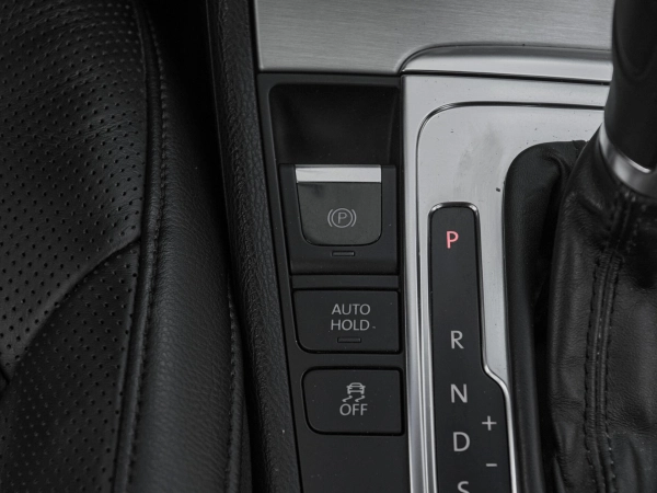 Volkswagen Passat, B7 фото №19