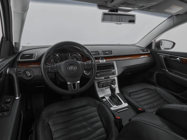 Volkswagen Passat, B7 фото №7