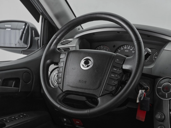 SsangYong Kyron, I Рестайлинг фото №10
