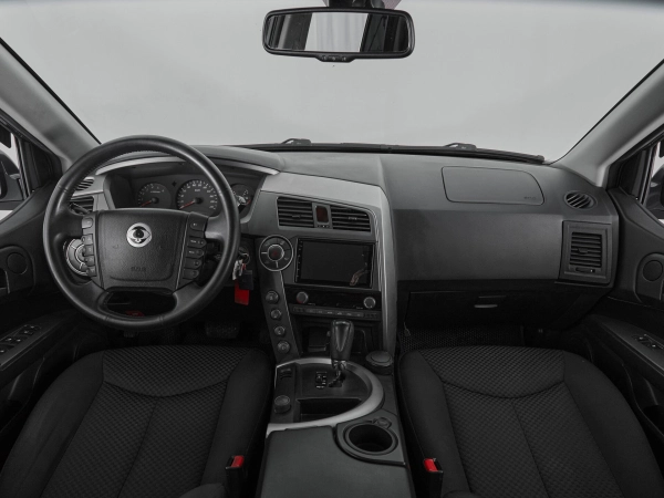 SsangYong Kyron, I Рестайлинг фото №8