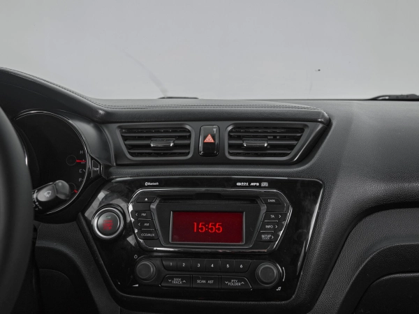 Kia Rio, III фото №17