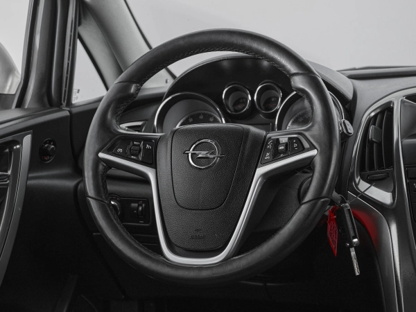 Opel Astra, J фото №10