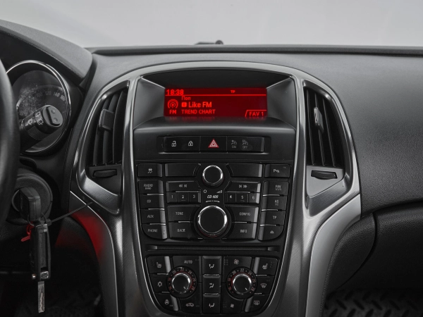 Opel Astra, J фото №15