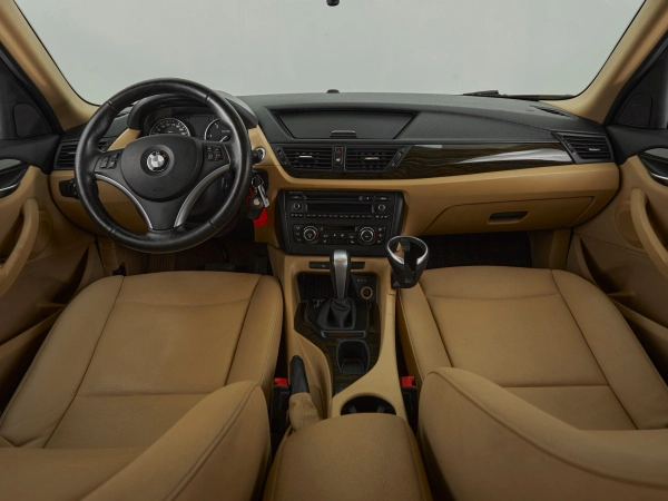 BMW X1, I (E84) фото №8