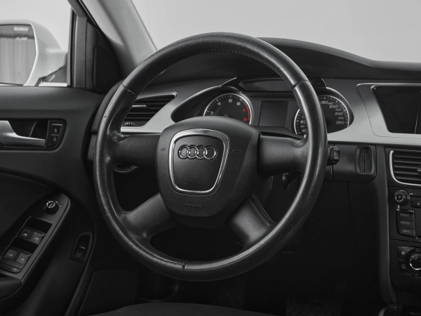 Audi A4, IV (B8) фото №10