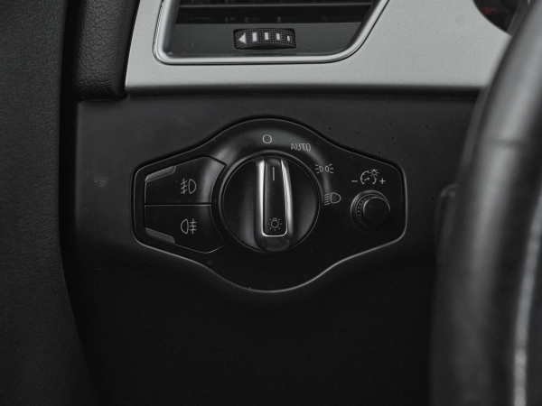Audi A4, IV (B8) фото №12