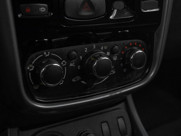 Renault Duster, I фото №12