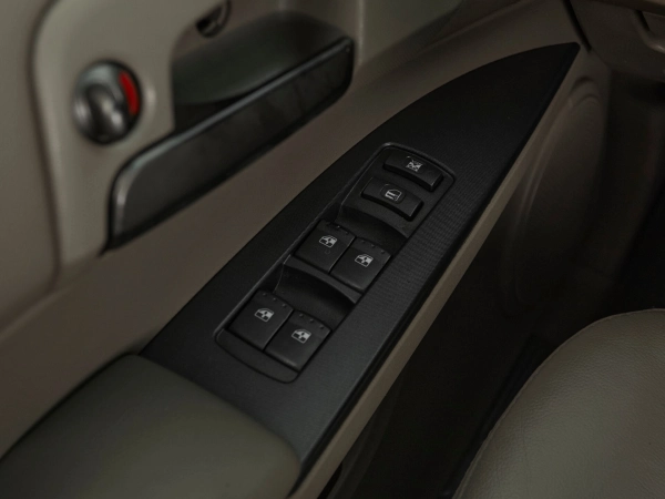 SsangYong Kyron, I Рестайлинг фото №13