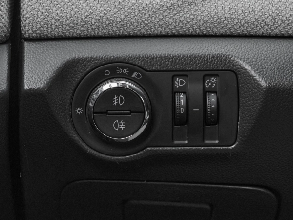 Chevrolet Cruze, I Рестайлинг фото №12