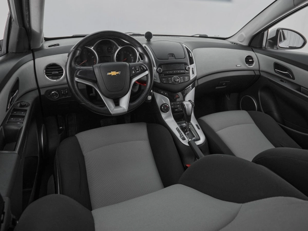 Chevrolet Cruze, I Рестайлинг фото №6