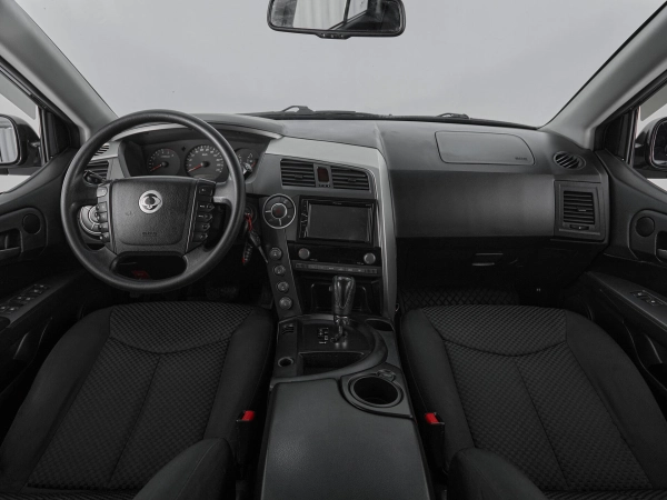 SsangYong Kyron, I Рестайлинг фото №8