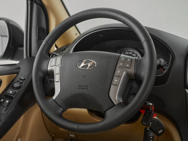 Hyundai H-1, II Рестайлинг 2 фото №10