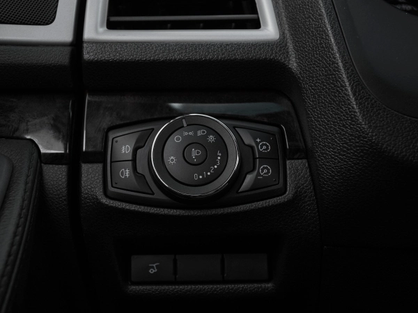 Ford Explorer, V фото №15