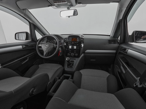 Opel Zafira, C фото №9