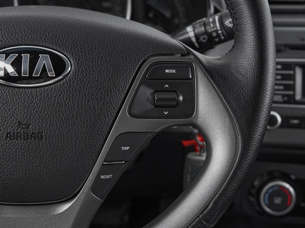 Kia Rio, III Рестайлинг фото №12