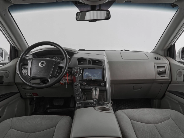 SsangYong Kyron, I Рестайлинг фото №8