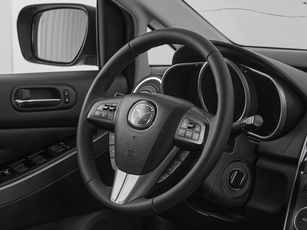 Mazda CX-7, I Рестайлинг фото №10