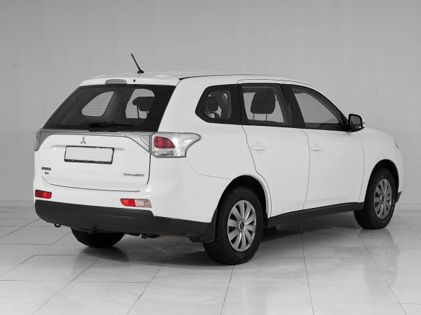 Mitsubishi Outlander, III фото №6