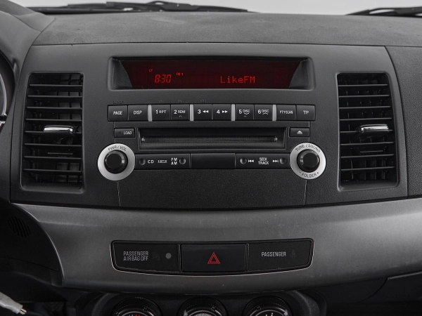 Mitsubishi Lancer, X фото №13